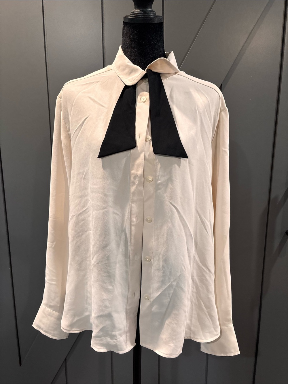 LOFT Cream Button-Up Shirt with Black Neck Tie